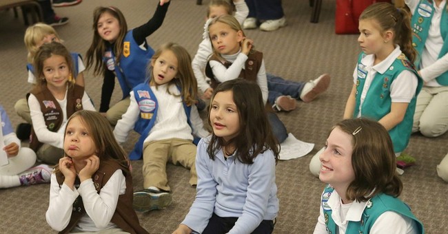 Girl Scouts: Parents, Don't Force Your Daughters to Hug Relatives on Thanksgiving