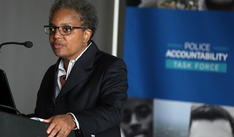 About a Thousand BLM Activists March on Chicago Mayor Lori Lightfoot's House