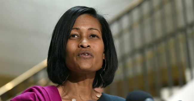 BREAKING: Top Clinton Aide and Attorney Cheryl Mills Granted Immunity When FBI Wanted to Search Her Computer