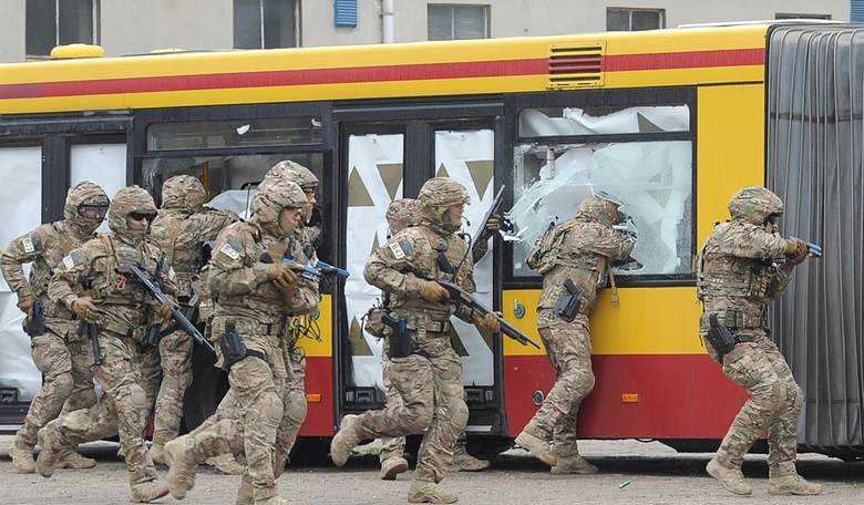 NATO Looking to Send 300,000 Troops to the Russian Border