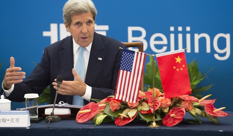 Hypocrite John Kerry Jets to Top Polluter China for Friendly Visit