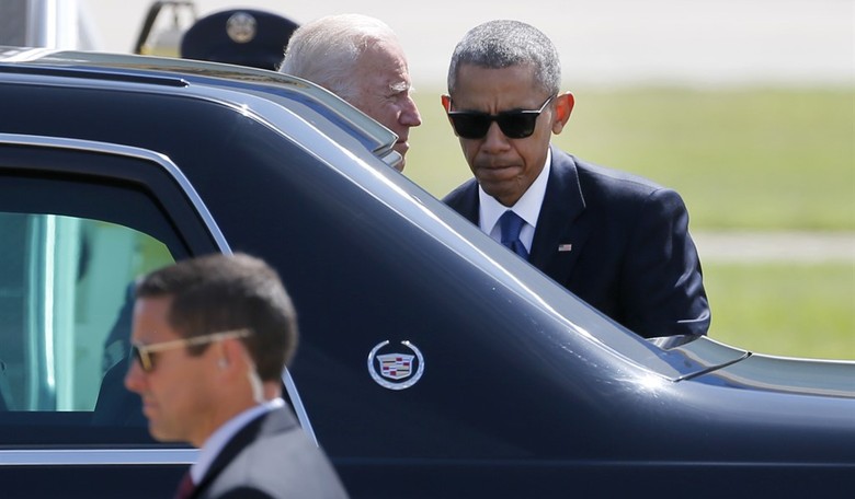 As Biden's Ratings Plummet, Obama Tries to Save Him From Himself