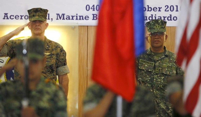 Marine recruiters try to lure dismissed unvaxxed troops back