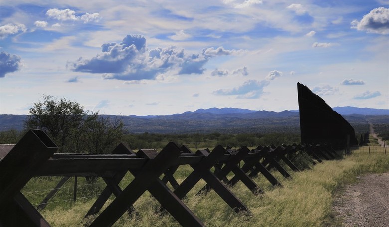 Arizona Sheriff: Illegal Border Crossings May Be Underreported by 300%