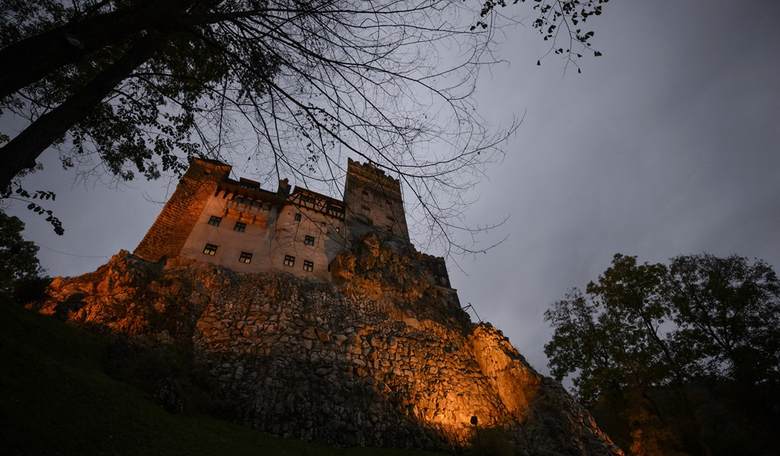 Tonight in History: The Legend of Dracula Is Born