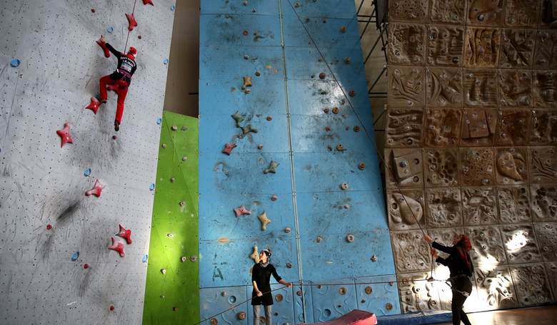 Ivy League School Offers Rock Climbing Class for Everyone But White Students