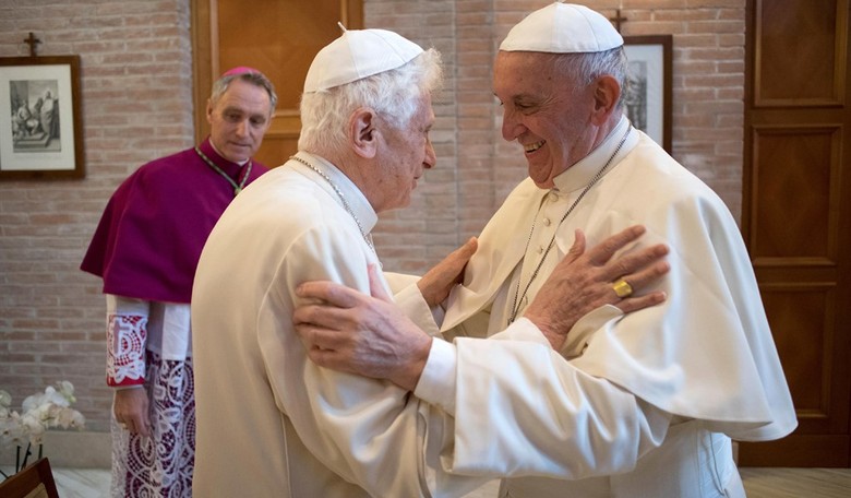 Pope Francis: Time to pray for a "very ill" Benedict XVI