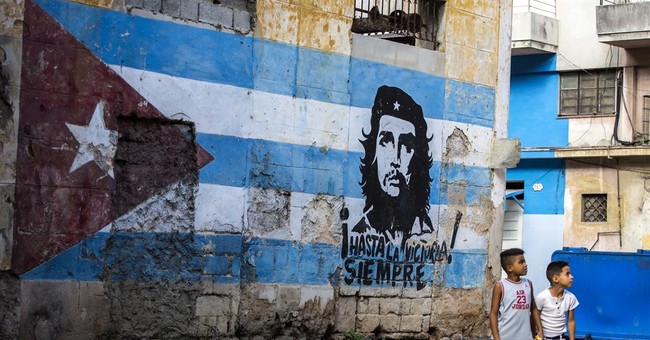 Che Guevara-Loving Smithsonian Enriched by Stimulus Bill
