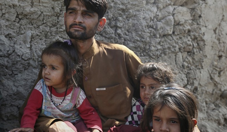 On Christmas, Pray for Starving Children in Afghanistan