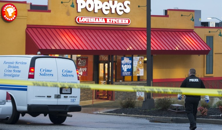 Popeyes Sign Saying 'Will Reserve the Right to Refuse Service to White People' Determined to Be 'a Really Bad Prank'