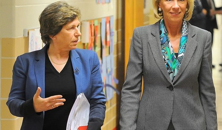 Randi Weingarten Claims DeSantis Fakes COVID Data Based on Debunked Whistleblower Rebekah Jones