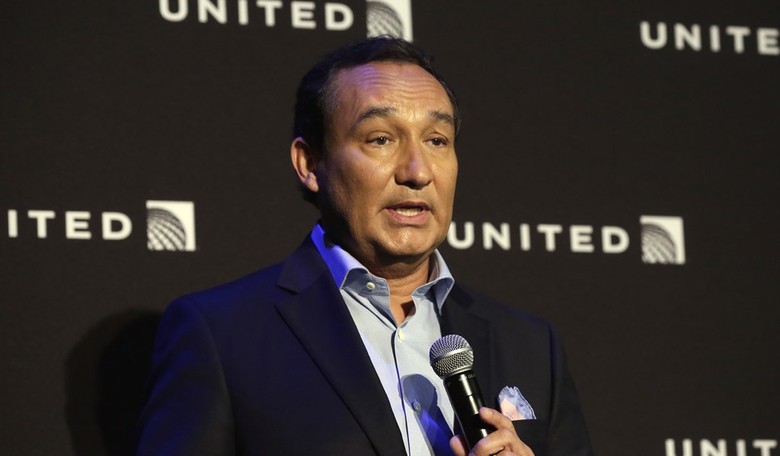 Congressman asks United CEO, "Why do you hate the American people?"