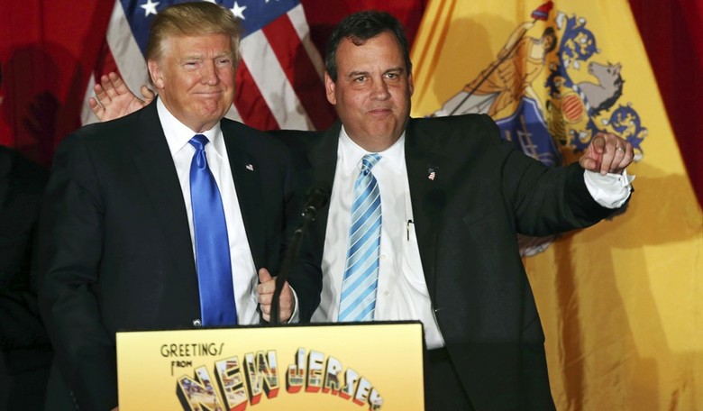 Chris Christie Tells on Himself in War of Words With Donald Trump