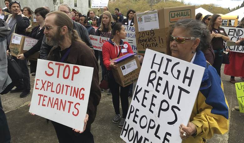 62 Arrested After Squatters Evicted from Vacant Homes in California