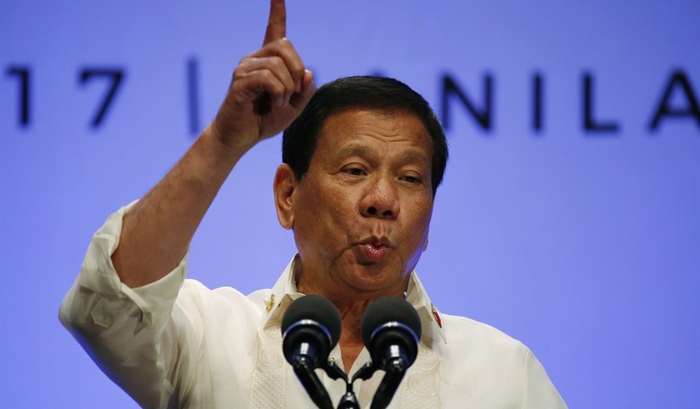 Trump on phone call to Philippines president Duterte: You're doing an "unbelievable job on the drug problem"