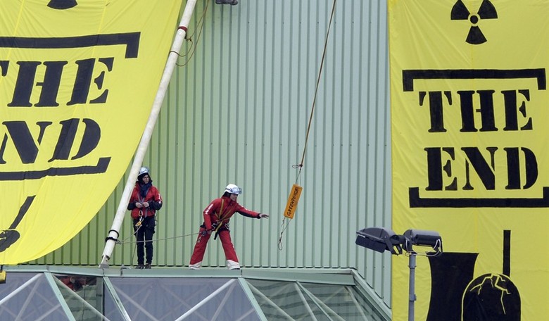 Switzerland votes to ban nuclear power and use dubious strategy to replace it
