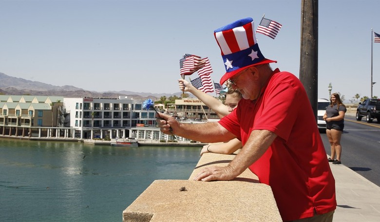 Suppressed Southern Californians Make a Grand Exit - to Arizona's Lake of Liberty