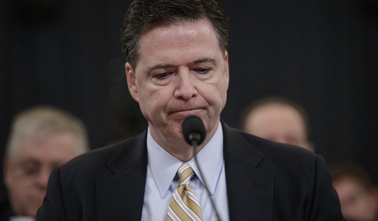 Live stream: Comeymas; Update: Trump disputes "loyalty" discussion