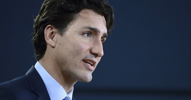 PM Justin Trudeau Tweets That All Refugees Are Welcome in Canada