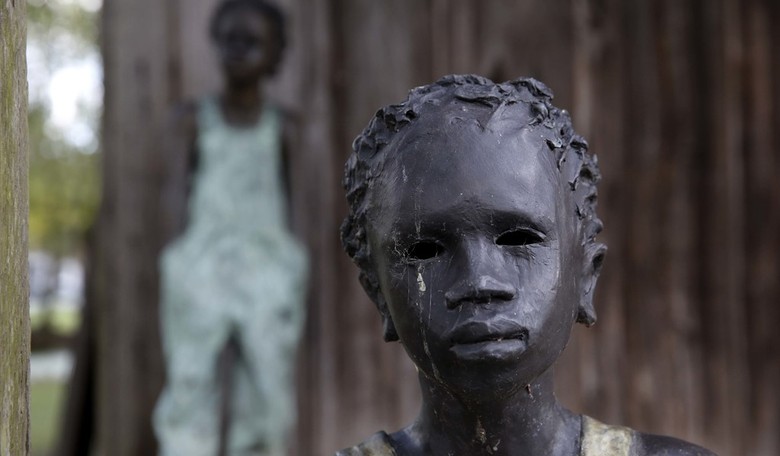 Reuters helpfully checks Congress for slaveholding ancestors