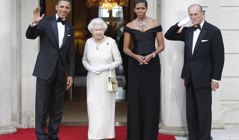 Michelle Obama Takes Time From Opulent Greek Isles Vacation to Tweet About Muh Oppression