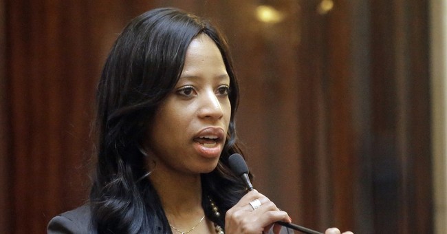 GOP Rep. Mia Love Calls for Farenthold to Resign Over 84K Harassment Settlement