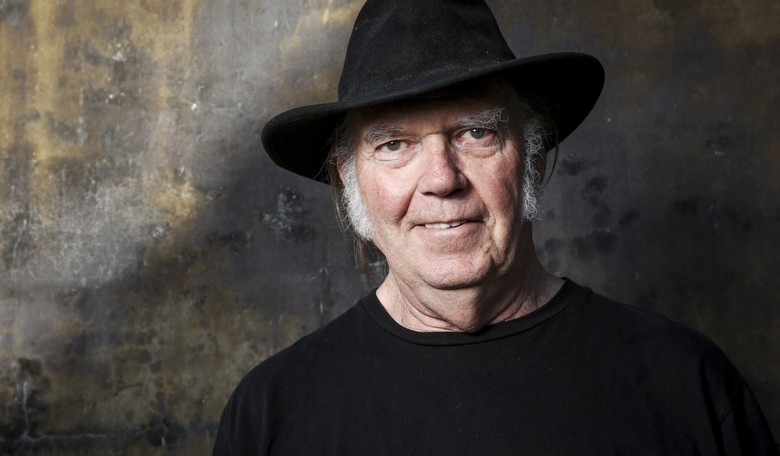Report: Spotify Responds Accordingly to Neil Young’s Joe Rogan Ultimatum