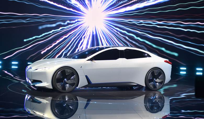 Man Robs Bank to Pay Dealership for New BMW, Uses Dealership Loaner as Getaway Car