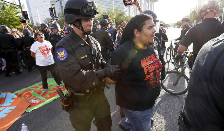 Obama-Appointed Judge: Prosecuting Formerly Deported Illegal Aliens for Re-Entry Is 'Racist,' Unconstitutional