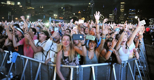 Super-Spreader Events 2020&mdash;COVIDIOTS and Murderers! Lollapalooza 2021&mdash;What Super-Spreader Event?