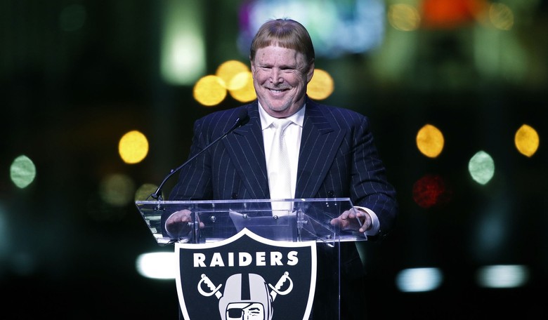 Top 5 Embarrassing Raiders Moments That Have Nothing to Do With How They Played