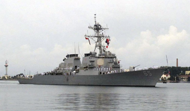 China claims to run U.S. warship out of South China Sea