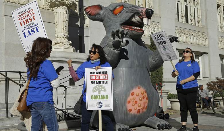 Nobody Likes a Rat: New York Tells Residents to Report People to Authorities If They're Too Close to One Another