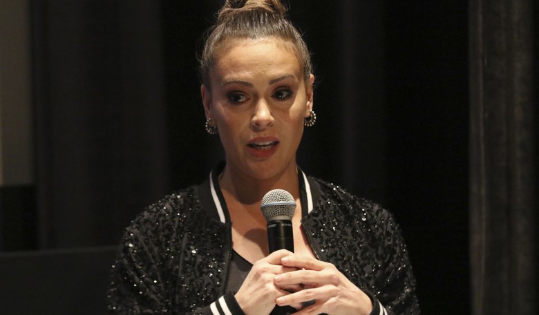 She Mad! 'Hair-Losing' Alyssa Milano Admonishes America: ‘Wear a Damn Mask!’ During Viral Hair-Brushing Video
