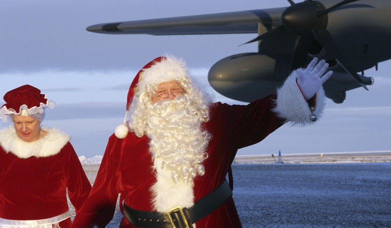 Santa's List of Businesses That Are Naughty and Nice to Conservatives