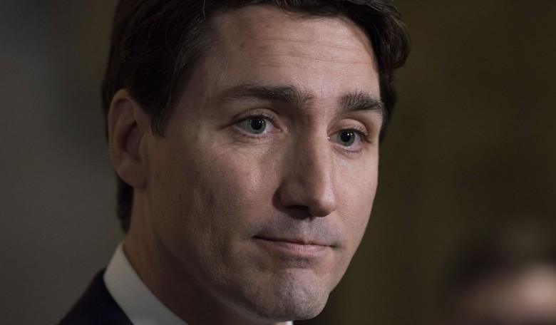 Canadian House of Commons Embarrassingly Salutes a Nazi