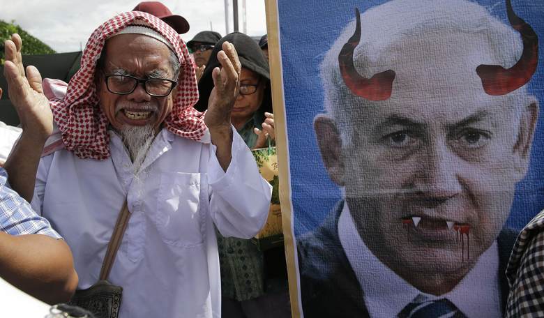 Hate Crimes Against Jews Up 214% in NYC; Islamophobia Must Be to Blame