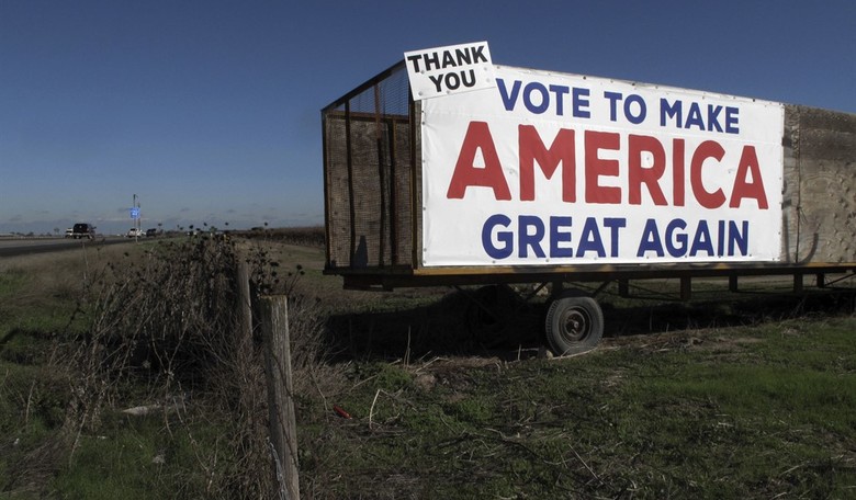 #Merica: Campaign Sign War Between Neighbors Proves Not Every Disagreement Has To Be a Four-Alarm Fire