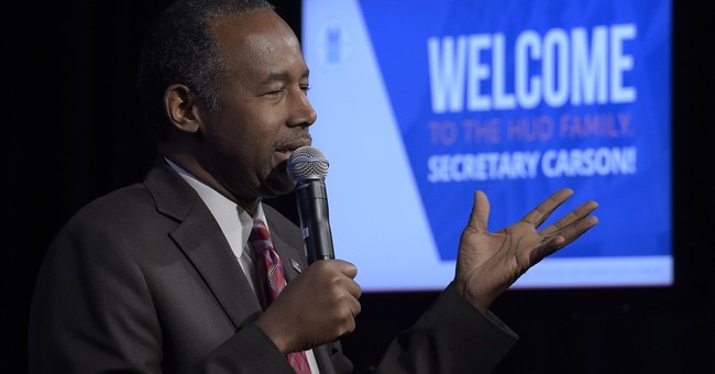 When Obama Compared Slaves to Immigrants, He Got Applause; Carson Gets Called 'Uncle Tom'