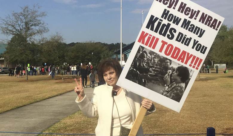 Today's Senate 'Bipartisan Gun Safety' Proposal Is Just as Bad as You Feared It Would Be