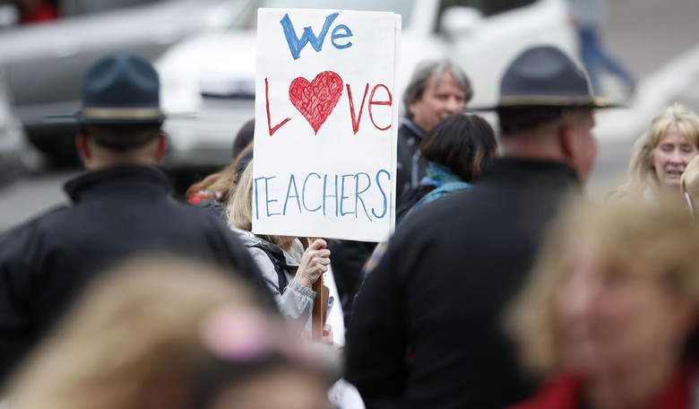 Texas Teacher in Tears Likens Lack of Mask Mandates to Mass Shootings