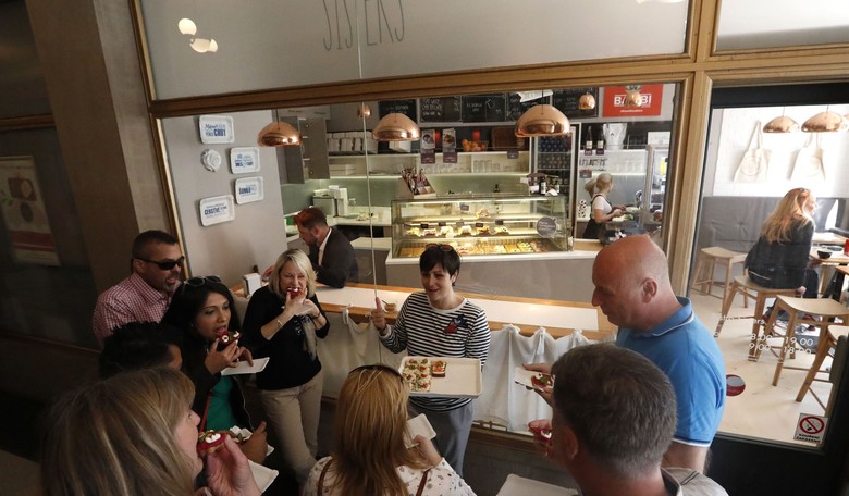 Restaurant Workers in Short Supply as Cities Reopen