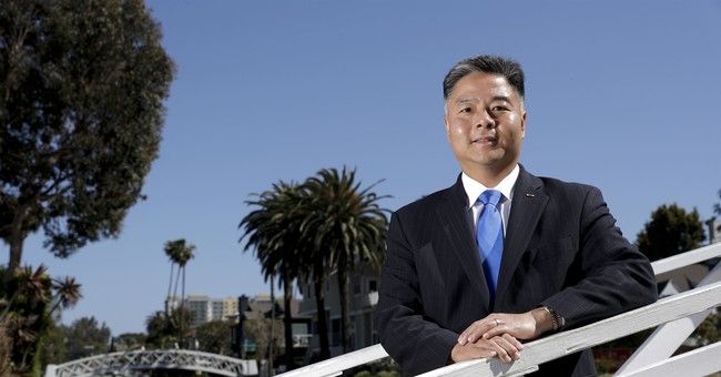 Ed Henry Asks Rep. Lieu the Perfect Question After the Congressman Complains About Trump's Border Threat