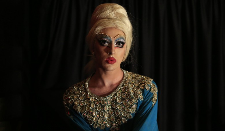 Why Is the U.S. Government Funding Drag Performances in Ecuador?