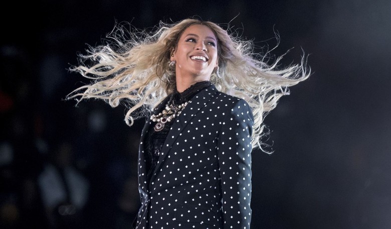 Beyonce and Taylor Swift Gouge Their Fans, and Democrats Look the Other Way