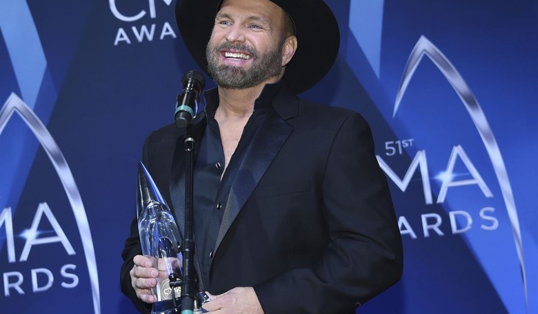 Weekend Parting Shot: Yes, Garth Brooks Is the A-Hole