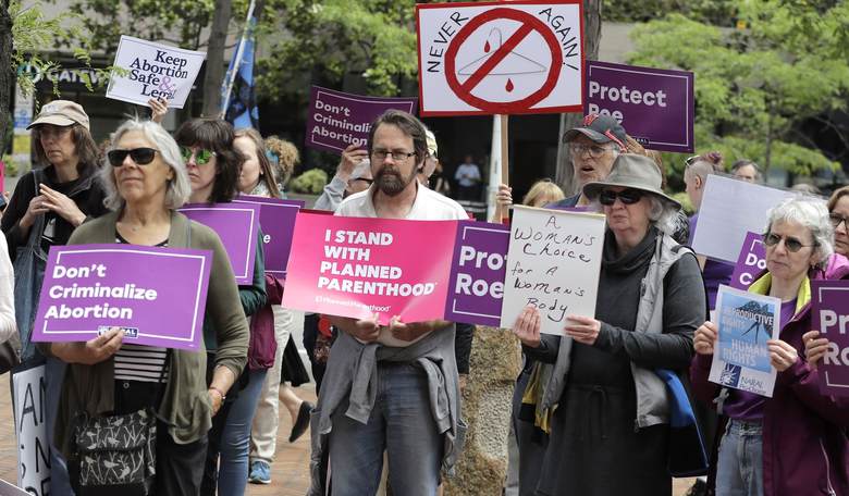 Male 'Feminist' Accidentally Explains Everything Wrong With Pro-Choice Men in Wildly Self-Serving Rant