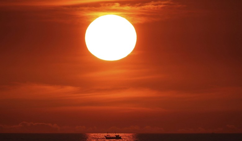 Climate Crazies Have Discovered That Summertime Is Hot