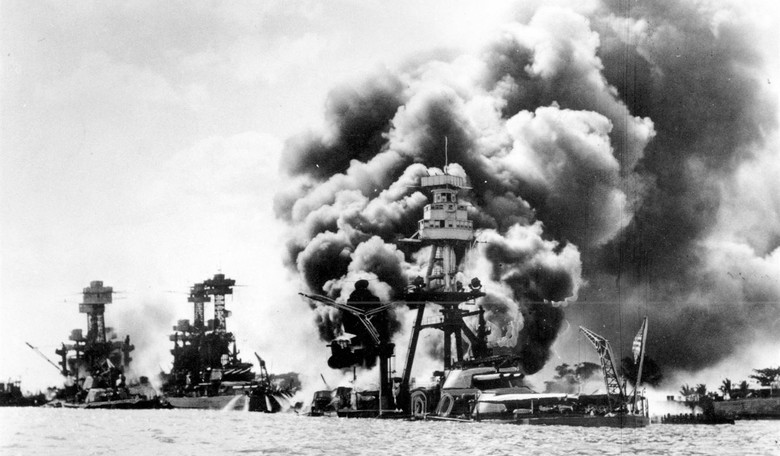 Strangers Send 101-Year-Old Navy Vet to Pearl Harbor for 80th Anniversary of Attack