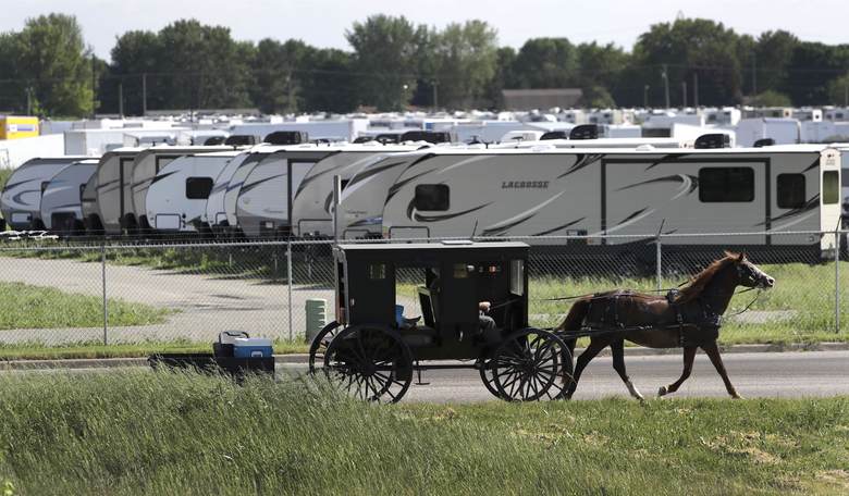Was Amish man arrested for selling guns breaking the law?
